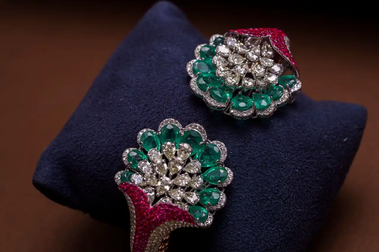Zafír Atelier Karkötő